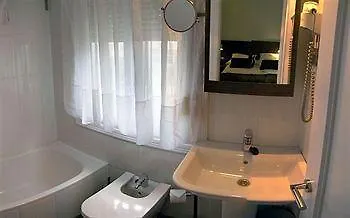 בית הארחה Cabo Mayor 4*