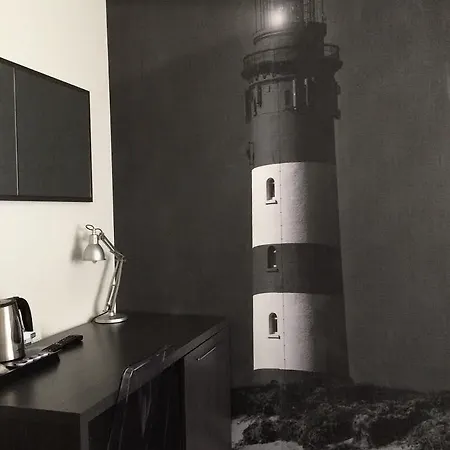 卡宝马约尔旅馆 4*