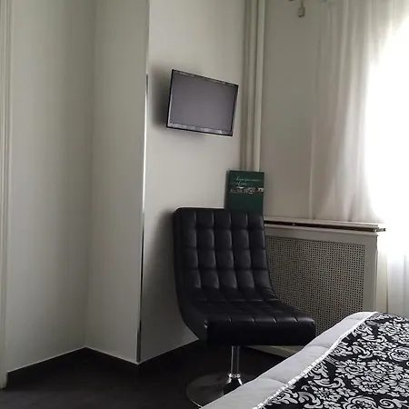 卡宝马约尔旅馆 招待所 4*