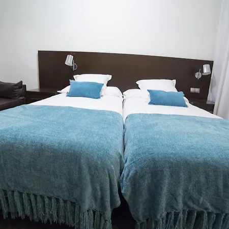 卡宝马约尔旅馆 4*