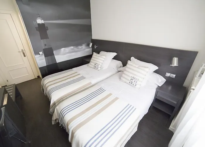 卡宝马约尔旅馆