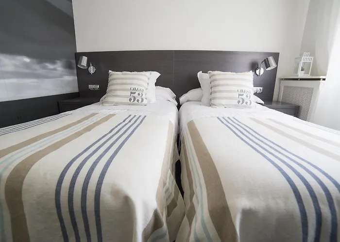 卡宝马约尔旅馆