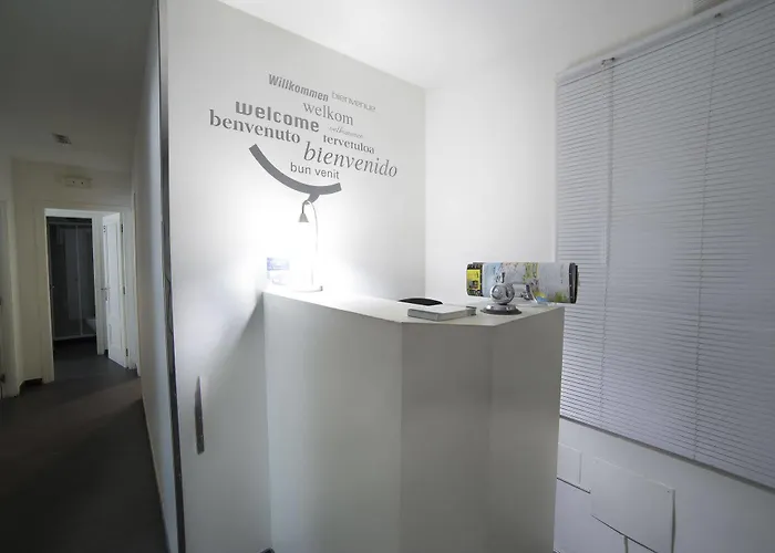 卡宝马约尔旅馆 4*